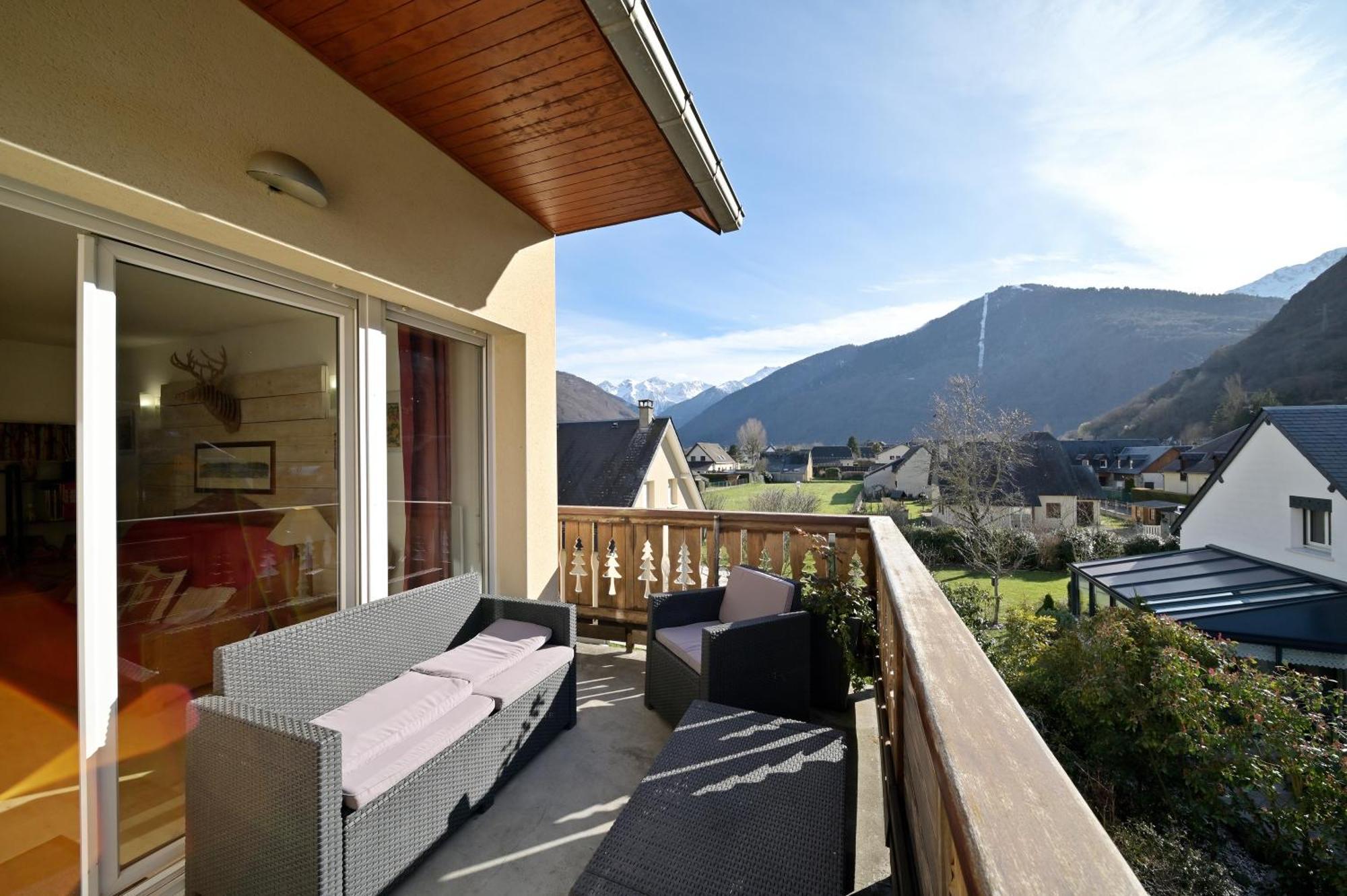 A 208 Pics D'Aran Apartment Bagneres-de-Luchon ภายนอก รูปภาพ