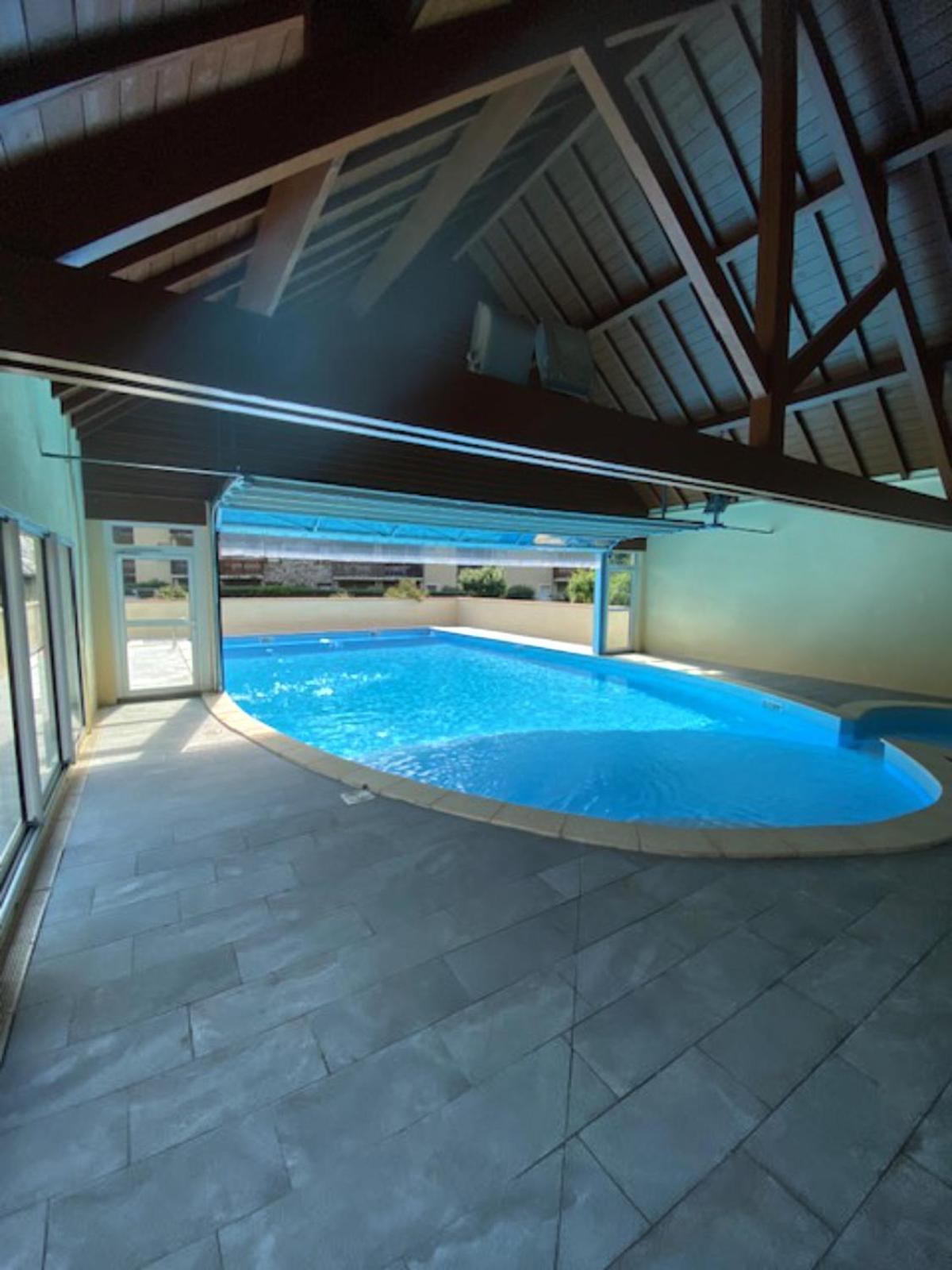 A 208 Pics D'Aran Apartment Bagneres-de-Luchon ภายนอก รูปภาพ